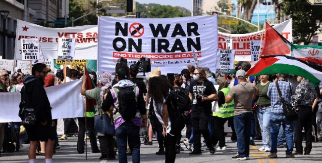 
	மனிதத் தன்மையற்ற துயரம் - ஈரான் போராட்ட பலி எண்ணிக்கையை ஒப்புக்கொண்ட காமேனி...! - Seithipunal
