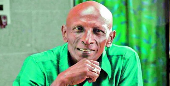 லவ் குருவாக மாஸ் காட்டும் மொட்டை ராஜேந்திரன்..! - Seithipunal