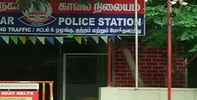 
	நம்பிக்கை துரோகம்...! தோழி வீட்டில் தங்க நகைகளை அபேஸ் செய்த பெண் கைது...! - Seithipunal
