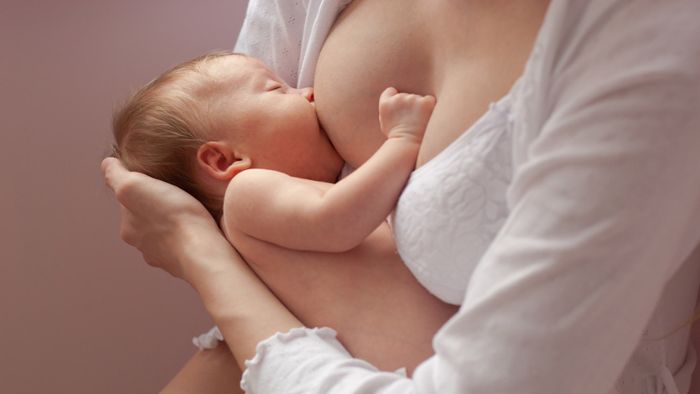  breast milk, mother milk, baby drink breast milk, 