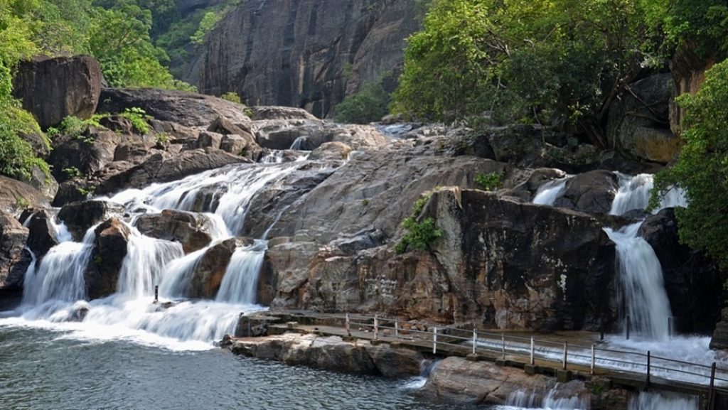 manimuthar dam, manimuthar falls, மணிமுத்தாறு அணை, மணிமுத்தாறு அருவி,