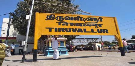 Twin sisters who fell in love with the same boy got poisoned in tiruvallur 