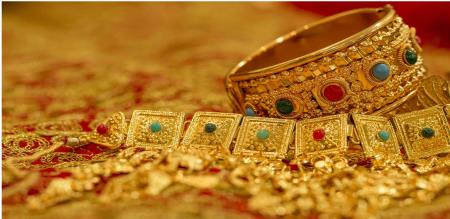 Gold price slightly lower Gold price down by Rs75 per gram