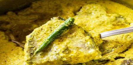 symbol taste king rainy season Bangladeshs Ilish Baba fish curry