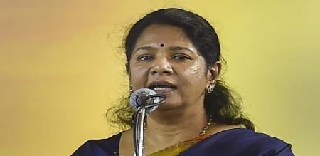 Kanimozhi says we will stand by the plus2 student who was sexually assaulted dismembered and murdered in Thoothukudi to get due justice
