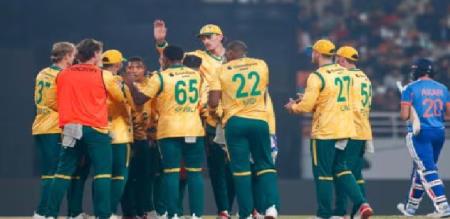 South Africa beat India by 51 runs in the 2nd T20 cricket series