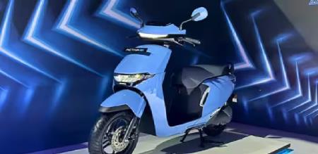 102 km run on full charge Housewives Dream Scooter Honda Activa e Scooter Scooter Price Specifications and Services 