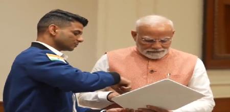 PM Modi insists India needs 40 astronauts for future space missions